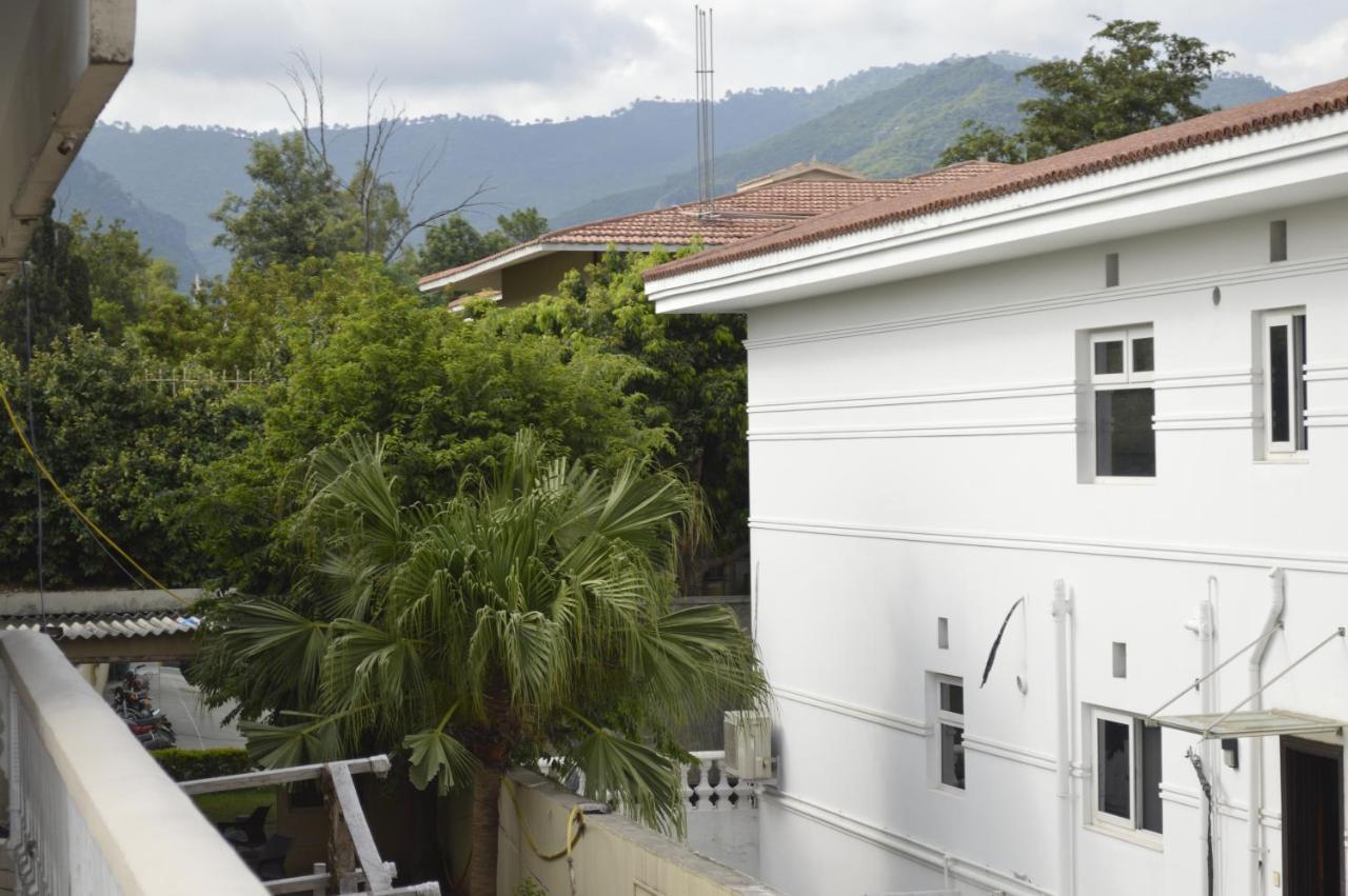 New Shelton Guest House 이슬라마바드 외부 사진