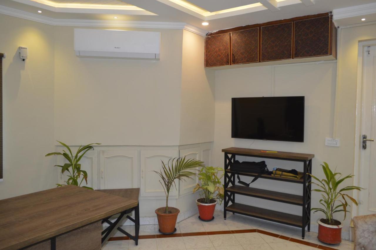 New Shelton Guest House 이슬라마바드 외부 사진