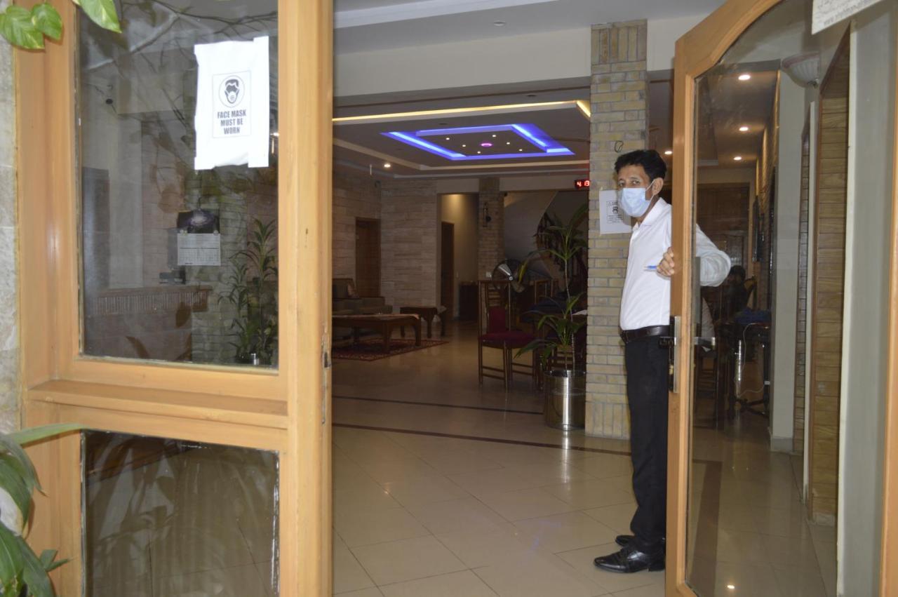 New Shelton Guest House 이슬라마바드 외부 사진