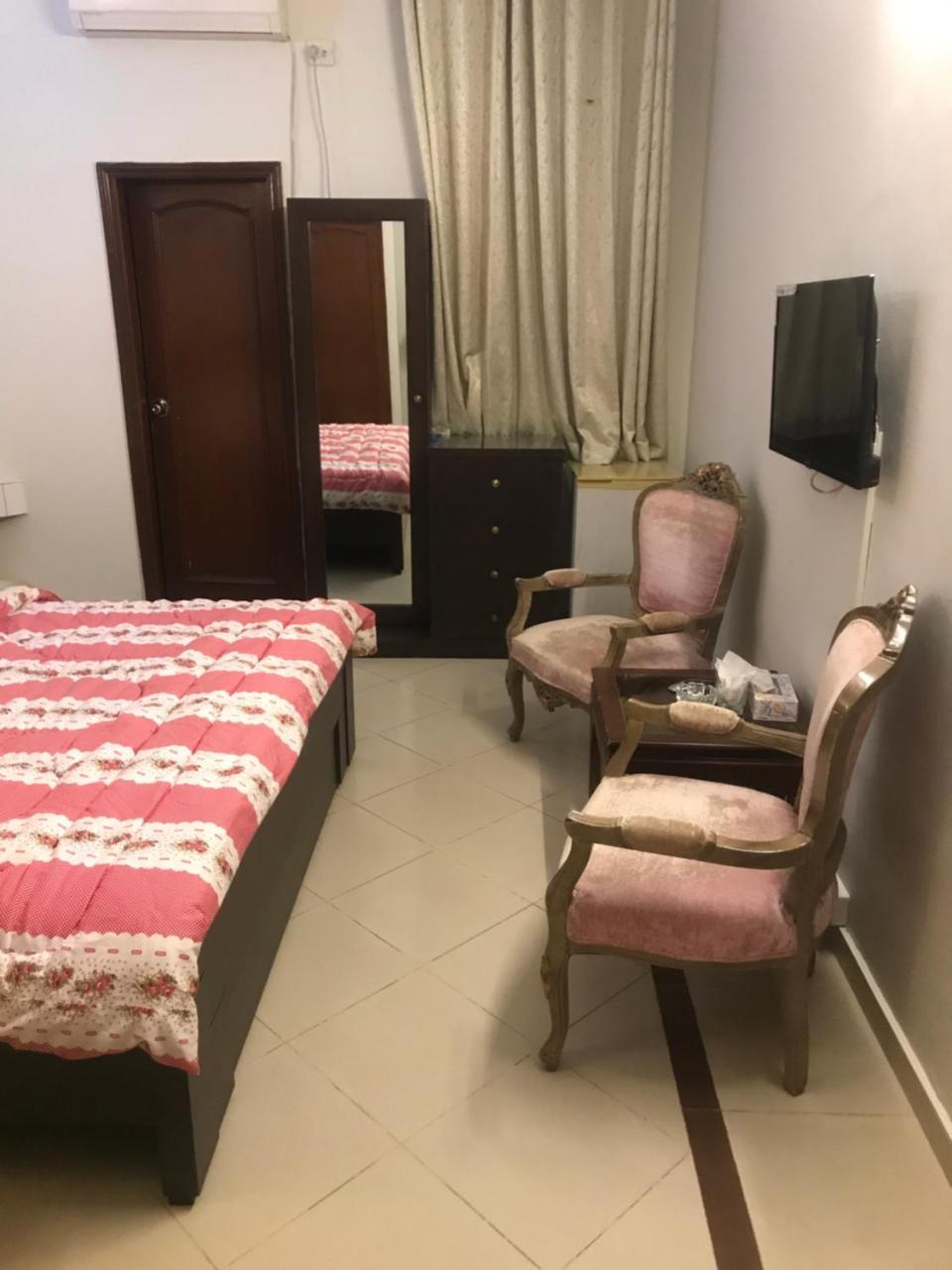 New Shelton Guest House 이슬라마바드 외부 사진